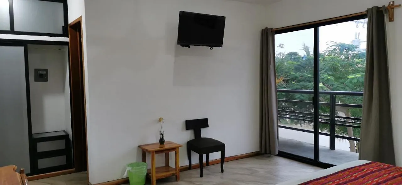 Hotel Iker 툴룸 3*,  멕시코