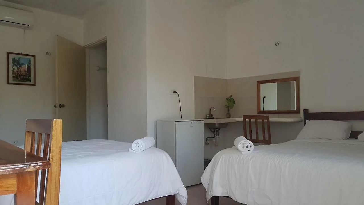 Hotel Iker 툴룸 3*,